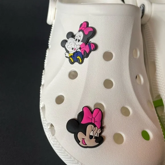CROCS FOR WOMEN MINNIE MOUSE - Picture 3 of 9